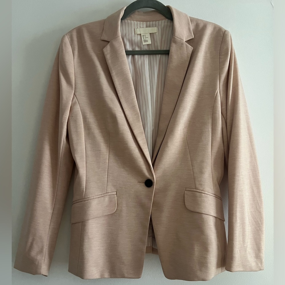 H&M pale pink women’s blazer (US size 12)